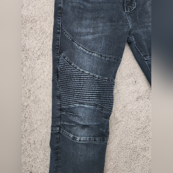 True Religion Relax Skinny Jeans - Size 33 - Picture 10 of 16